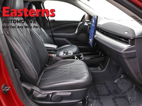 Used 2021 Ford Mustang Mach-E Select RWD image 22
