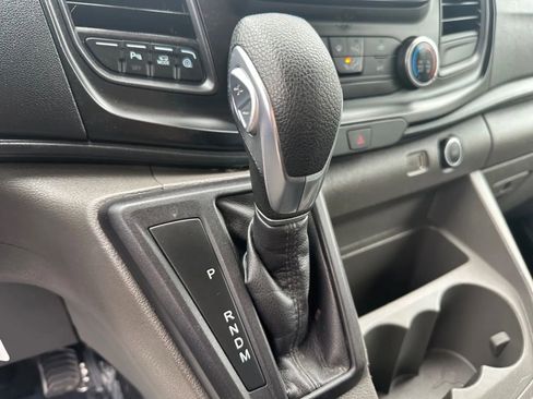 Used 2021 Ford Transit 350 XLT image 9