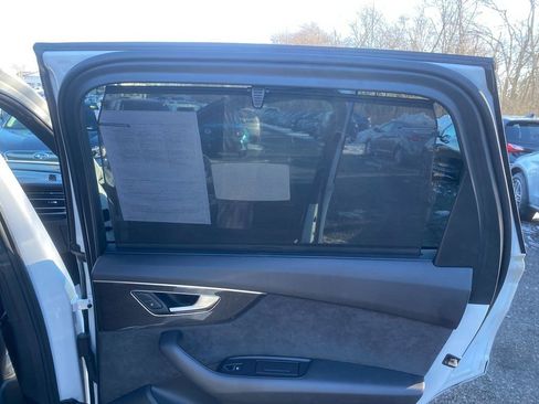 Used 2020 Audi SQ7 Premium Plus w/ S Executive Package image 28