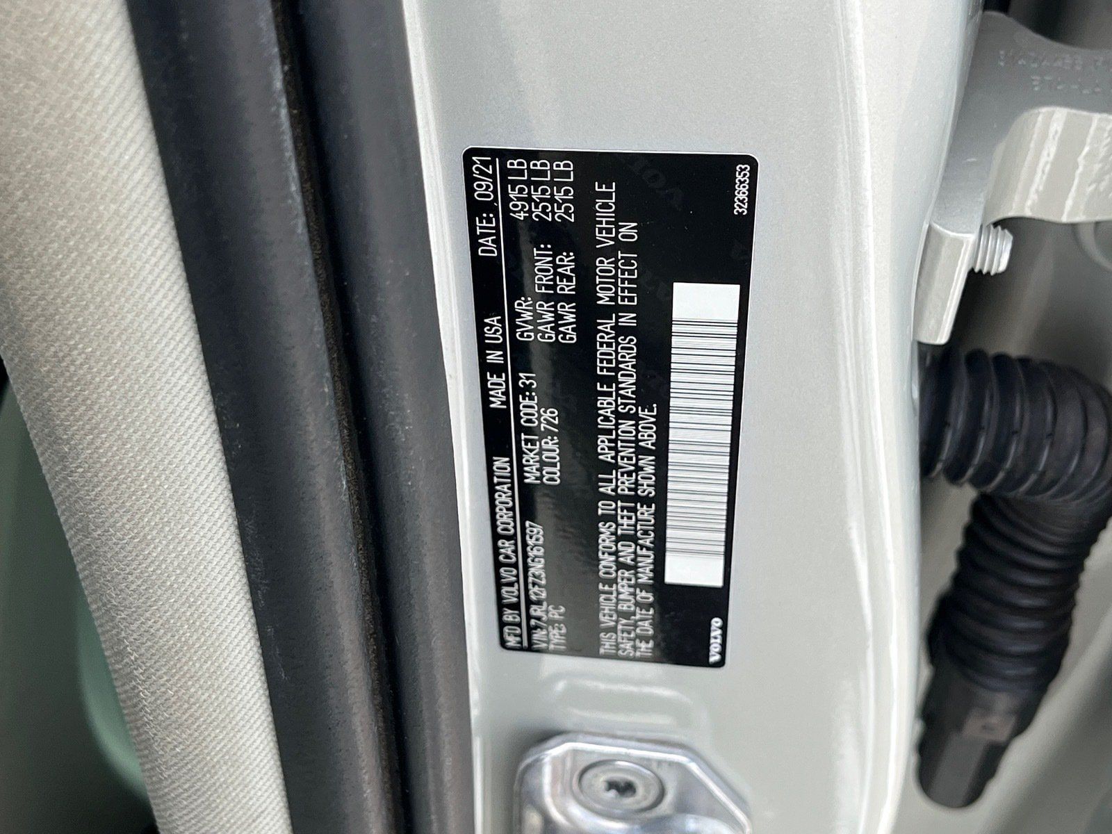 Used 2022 Volvo S60 B5 Momentum w/ Premium Package FWD image 31