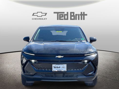 New 2026 Chevrolet Equinox EV LT image 2