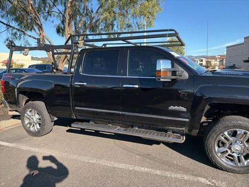 Used 2018 Chevrolet Silverado 2500 High Country w/ Duramax Plus Package image 4