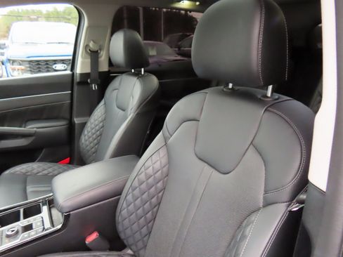 Used 2023 Kia Sorento SX image 27