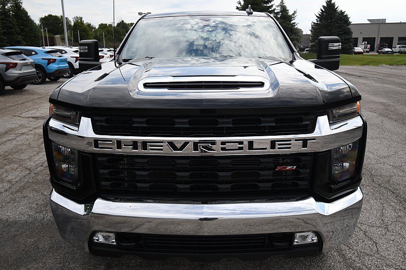 Used 2023 Chevrolet Silverado 2500 LT w/ Convenience Package AWD/4WD image 2