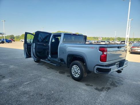 Used 2025 Chevrolet Silverado 2500 LT w/ Convenience Package AWD/4WD image 15