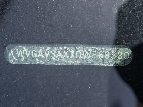 Used 2013 Volkswagen Tiguan S image 36