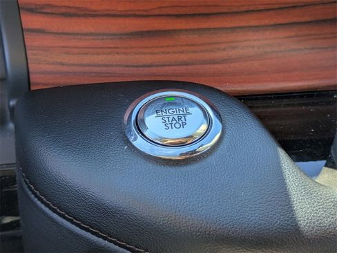 Used 2024 Lincoln Aviator Reserve image 24