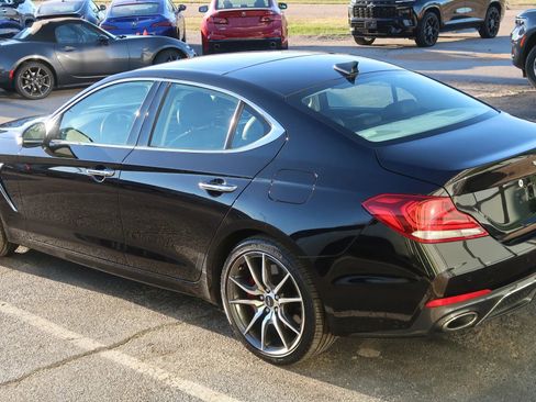 Used 2021 Genesis G70 3.3T image 12