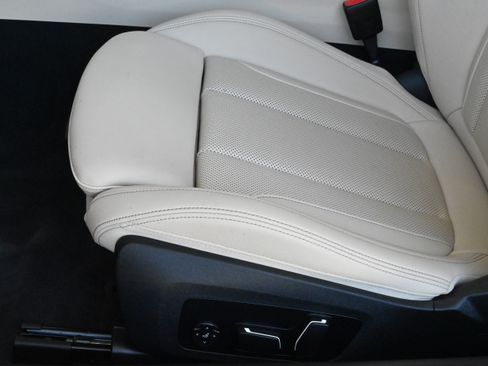 Used 2025 BMW 430i xDrive Coupe w/ Premium Package AWD/4WD image 26
