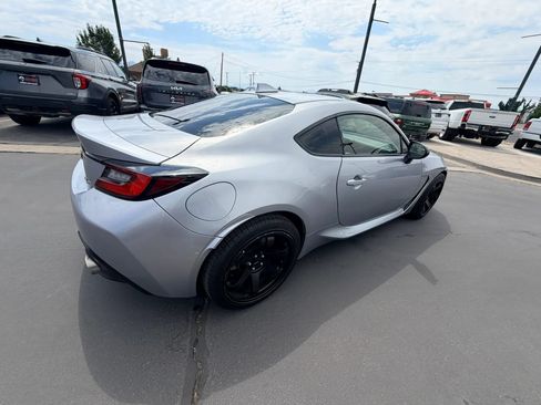 Used 2023 Toyota GR86 w/ ALL Weather Mat Package (TMS) RWD image 4