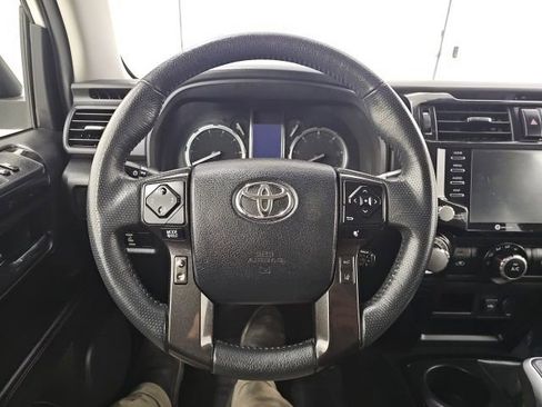 Used 2020 Toyota 4Runner TRD Off-Road image 18