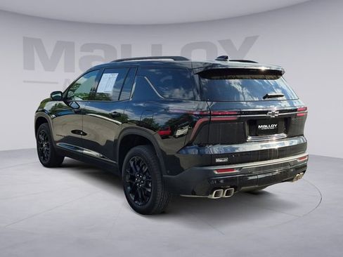 Used 2026 Chevrolet Traverse LT w/ Enhanced Driving Package AWD/4WD image 3