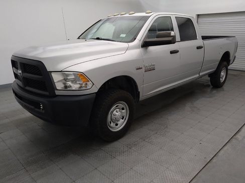 Used 2017 RAM 2500 Tradesman AWD/4WD image 2