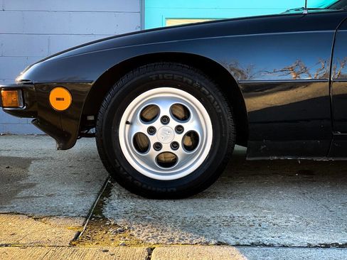 Used 1987 Porsche 924 S image 5