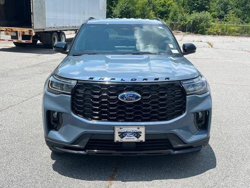 Certified 2025 Ford Explorer ST-Line w/ Premium Package RWD image 5