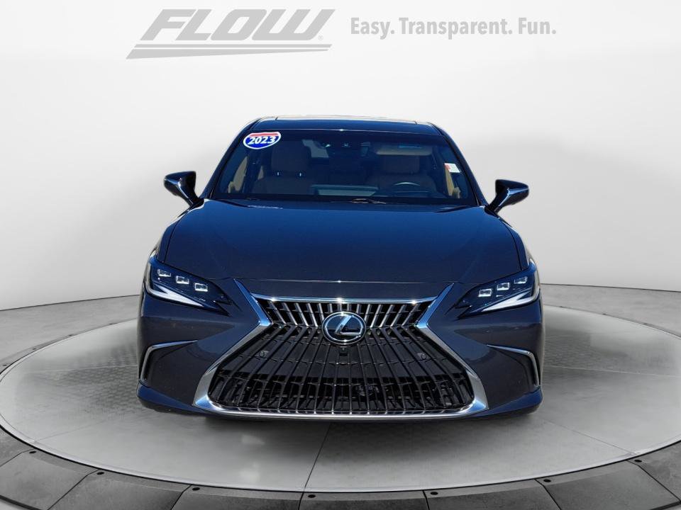 Used 2023 Lexus ES 300h Ultra Luxury w/ Accessory Package (Z2) FWD image 3