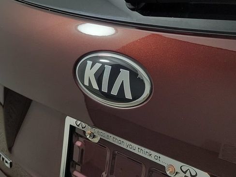 Used 2019 Kia Sorento FWD image 5