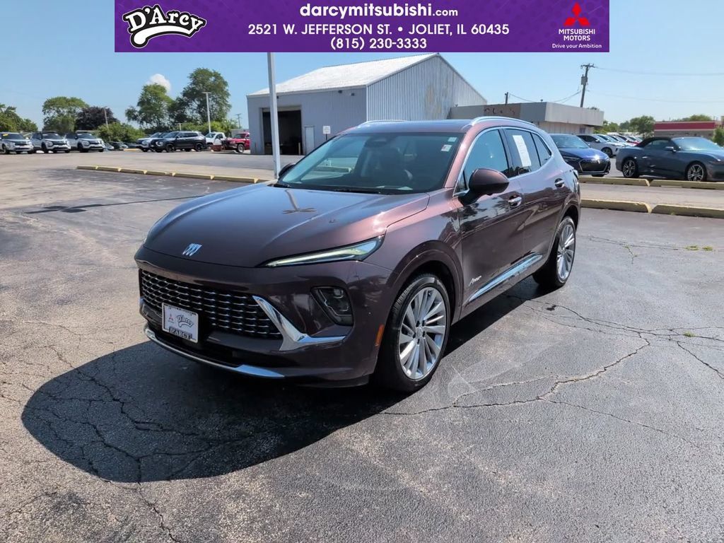 Used 2024 Buick Envision Avenir AWD/4WD image 1