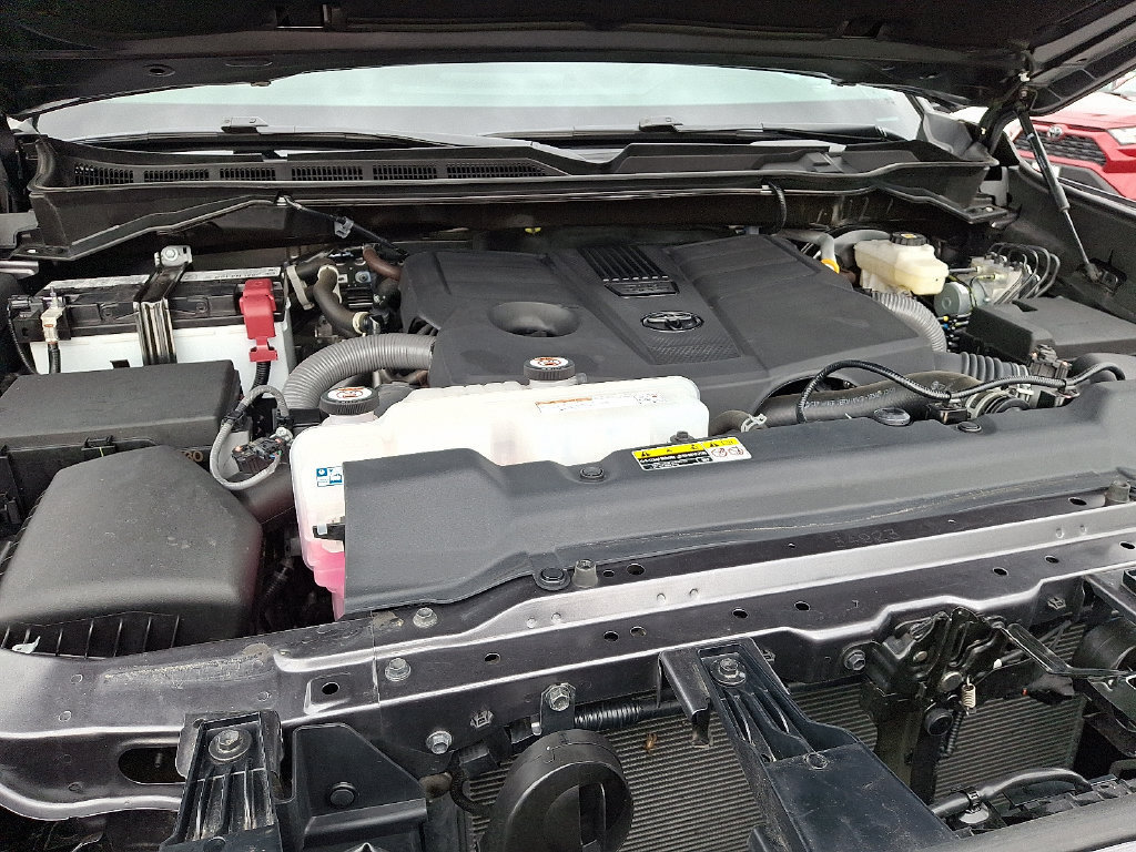 Certified 2025 Toyota Tundra SR5 AWD/4WD image 28
