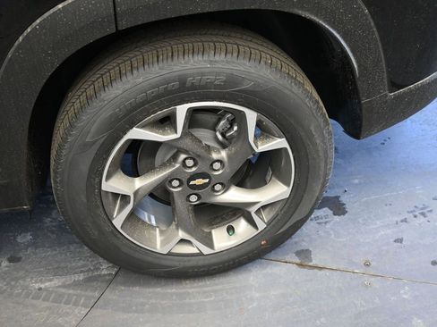 New 2026 Chevrolet Trax LT image 12