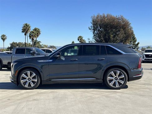 New 2025 Cadillac Escalade IQ Luxury 2 image 7
