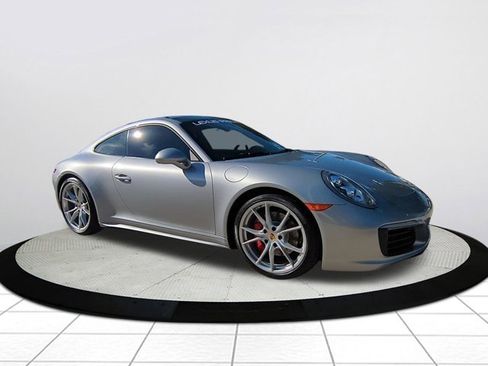 Used 2019 Porsche 911 Carrera 4S image 1