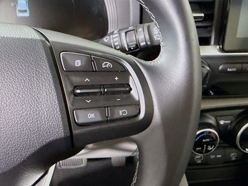Certified 2024 Hyundai Venue SEL FWD image 23