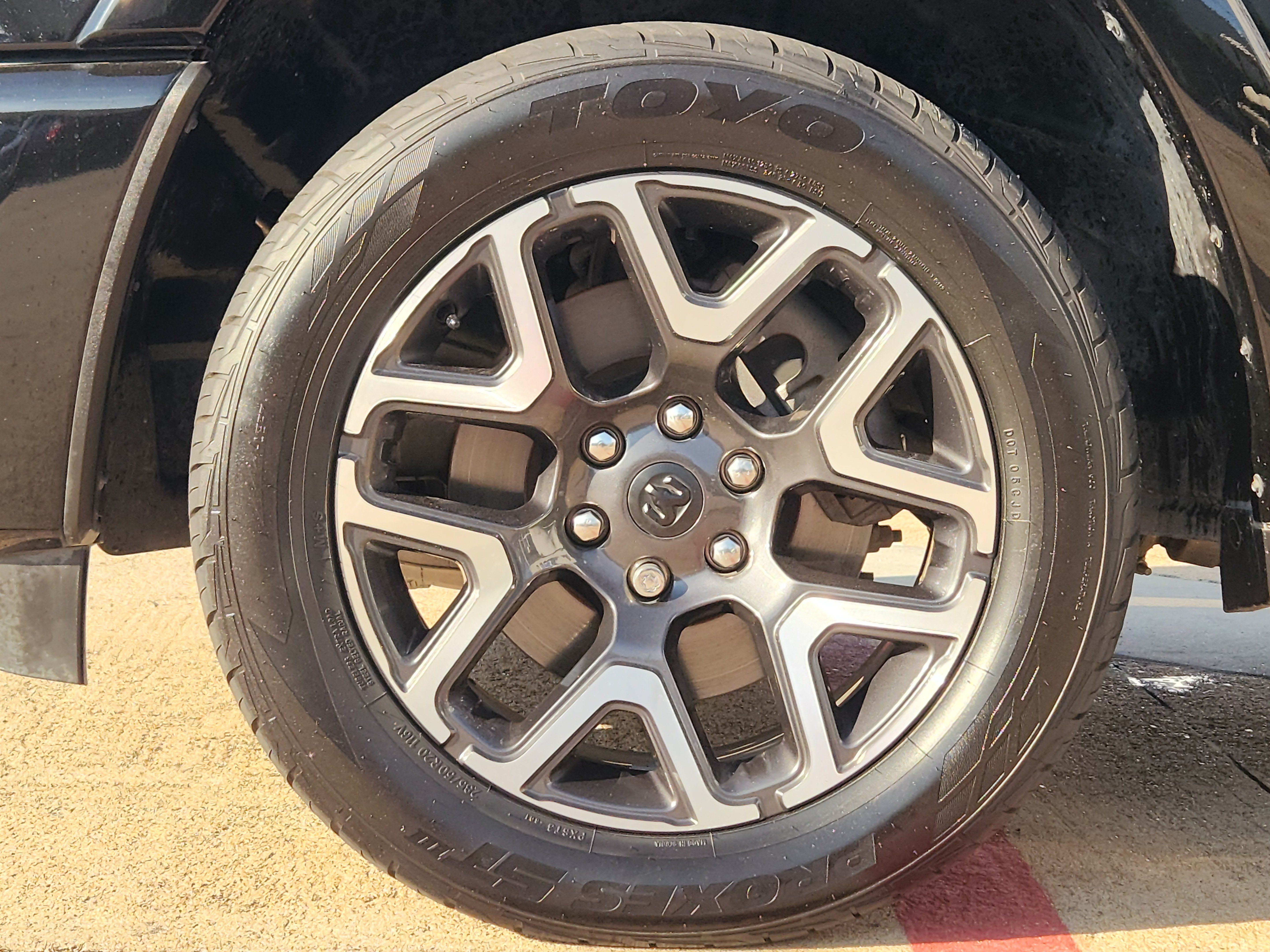 Used 2025 RAM 1500 Laramie AWD/4WD image 7
