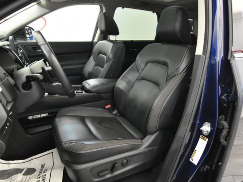 Used 2022 Nissan Pathfinder SL w/ SL Premium Package image 11