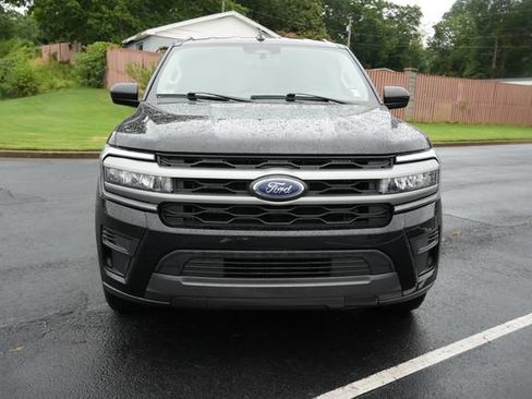 Used 2024 Ford Expedition XLT AWD/4WD image 2