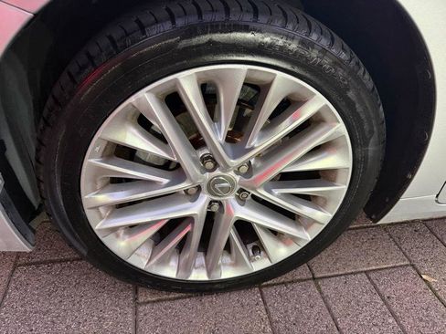 Used 2013 Lexus ES 350 w/ Luxury Pkg FWD image 31