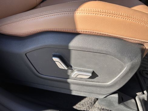 Used 2025 Hyundai Santa Fe Limited image 29