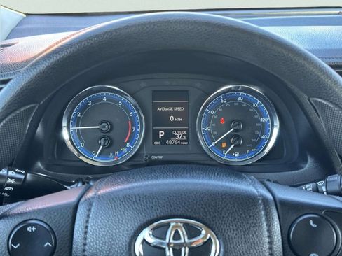 Used 2017 Toyota Corolla LE image 26