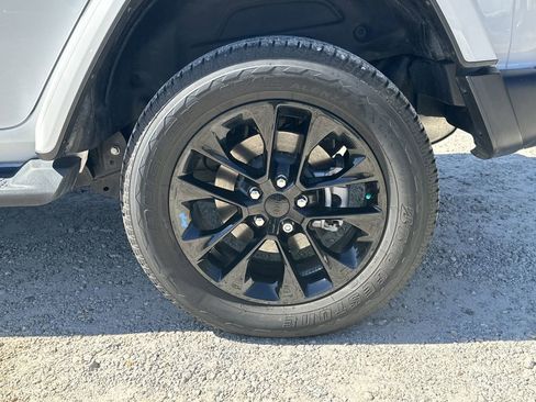 Used 2022 Jeep Wrangler Unlimited Sahara image 20