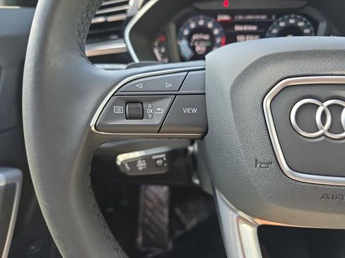 Certified 2025 Audi Q3 2.0T Premium w/ Convenience Package AWD/4WD image 18