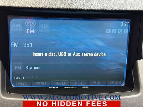 Used 2010 Cadillac SRX Luxury image 24