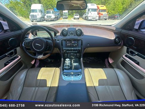 Used 2017 Jaguar XJ R-Sport AWD/4WD image 24