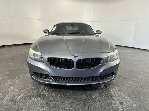 Used 2011 BMW Z4 sDrive35i RWD image 3