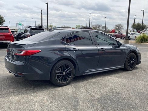 Certified 2025 Toyota Camry SE w/ Convenience Package image 5