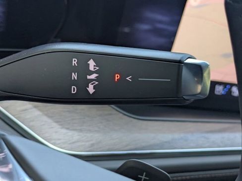 New 2026 Chevrolet Suburban High Country image 23