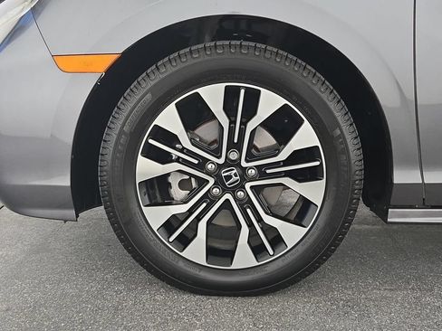 Used 2025 Honda Odyssey Elite image 24
