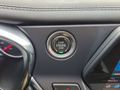 Used 2019 Chevrolet Blazer LT image 32