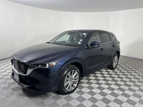 Used 2023 MAZDA CX-5 Signature image 3