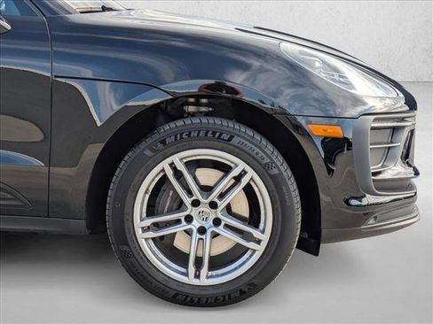 Used 2025 Porsche Macan Turbo image 11