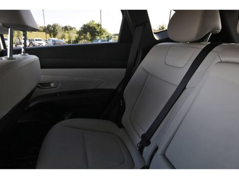 Used 2025 Hyundai Tucson SEL AWD/4WD image 13
