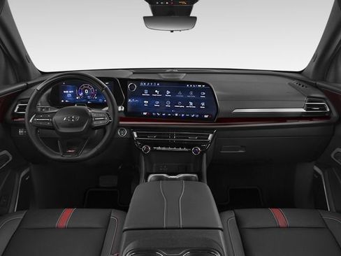 Used 2024 Chevrolet Traverse RS w/ LPO, Floor Liner Package AWD/4WD image 3