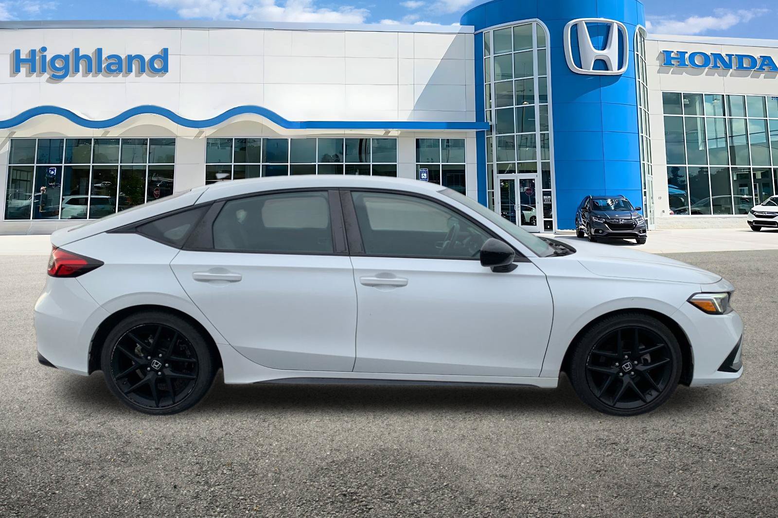 Used 2023 Honda Civic Sport image 6