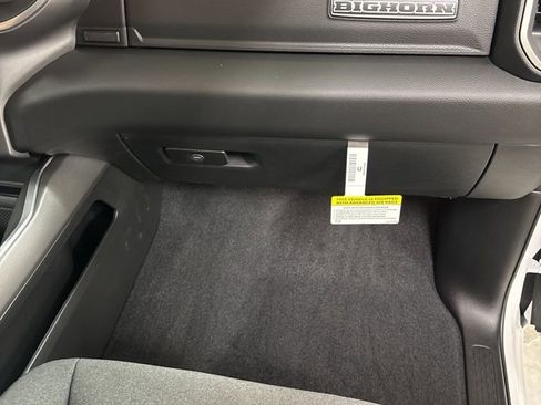 New 2026 RAM 1500 4x4 Crew Cab image 29