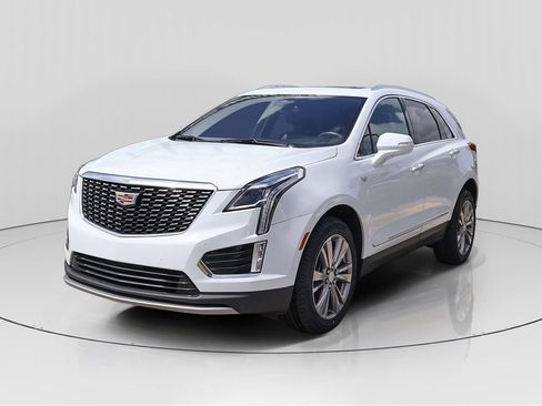 Used 2024 Cadillac XT5 Premium Luxury FWD image 3