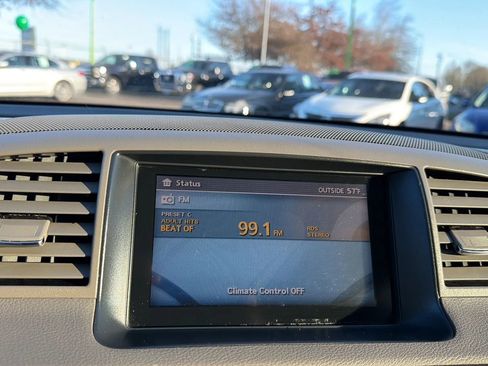 Used 2007 INFINITI M35 w/ Journey Pkg image 16